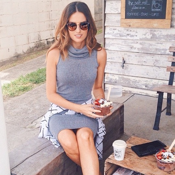 Missguided Ribbed Midi Dress - Picture 5 of 11